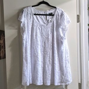 White lace Torrid top